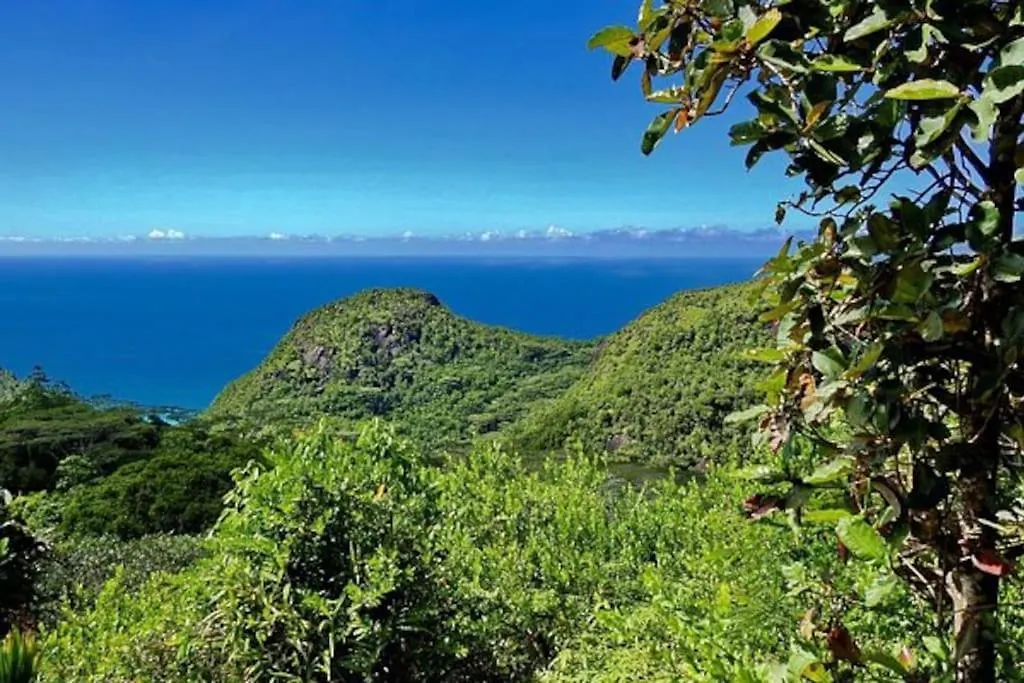 Triplex Villa & Private Pool - Cliffhanger Villas Misere 0*,  Seychellen