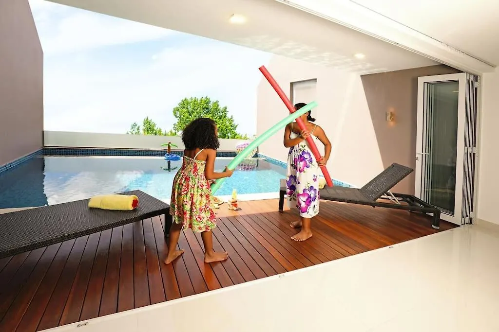 Triplex Villa & Private Pool - Cliffhanger Villas Misere